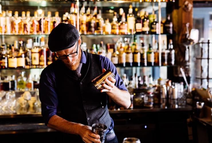 IXL Long Bar, The Henry Jones Art Hotel, Hobart, Tasmanie © The Henry Jones Hotel/Adam Gibson