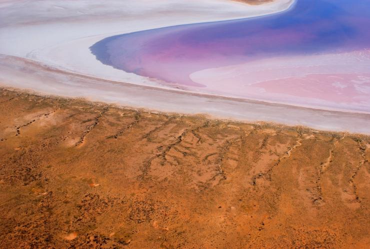 Lake Eyre, Lake Eyre National Park, SA © South Australian Tourism Commission
