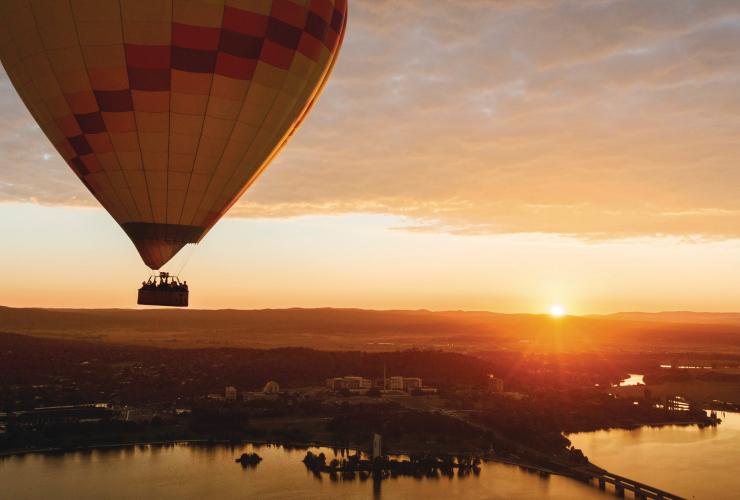 Canberra Balloon Spectacular, Canberra, ACT © VisitCanberra