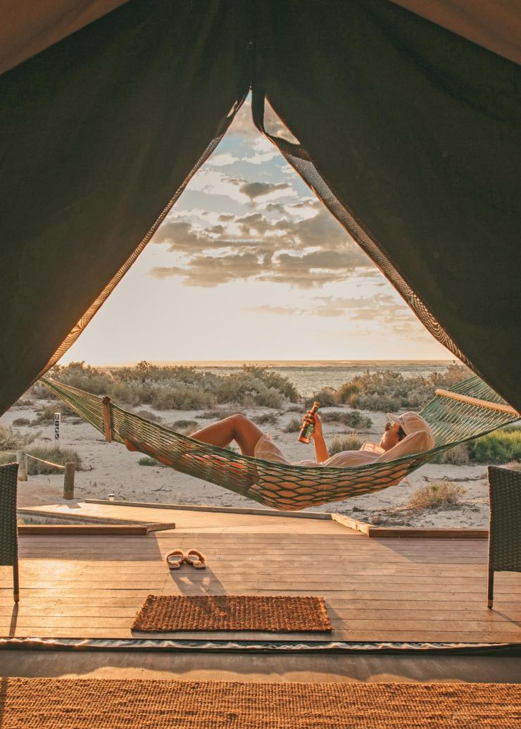 Tenda Hutan Belantara di Sal Salis, Ningaloo Reef, WA © Sal Salis Ningaloo Reef