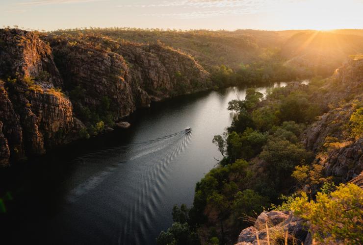 Pesiar, Katherine Gorge, NT © Tourism NT/Jason Charles Hill