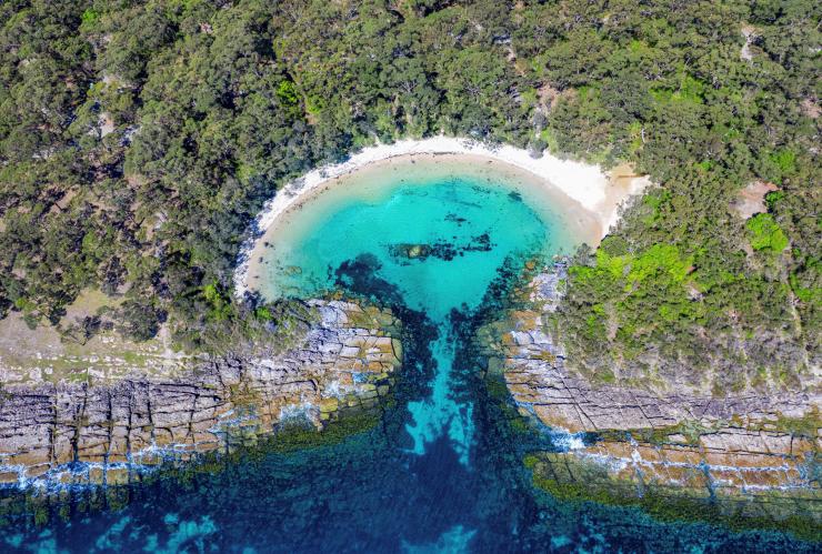 Vista aerea di Honeymoon Bay, Jervis Bay, New South Wales © Jordan Robins