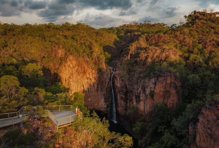 Veduta aerea delle Tolmer Falls e del punto panoramico, Litchfield, Northern Territory © Tourism NT/Jason Charles Hill