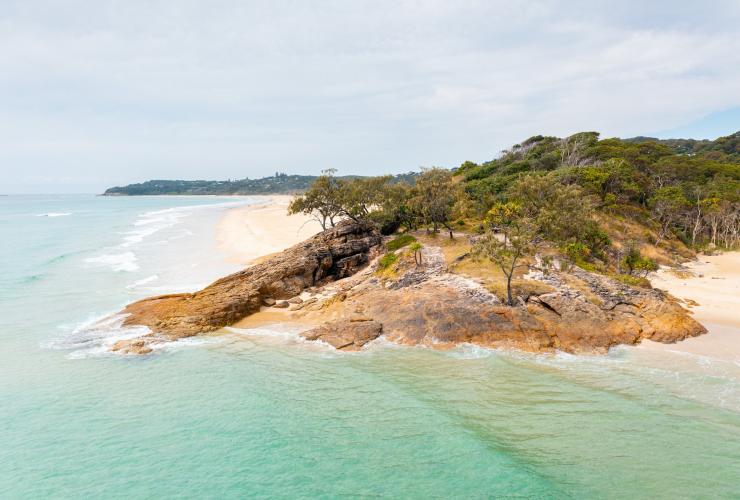 クイーンズランド州、ノース・ストラドブローク島、アダー・ロック、ユラ・ツアーズ © Tourism and Events Queensland