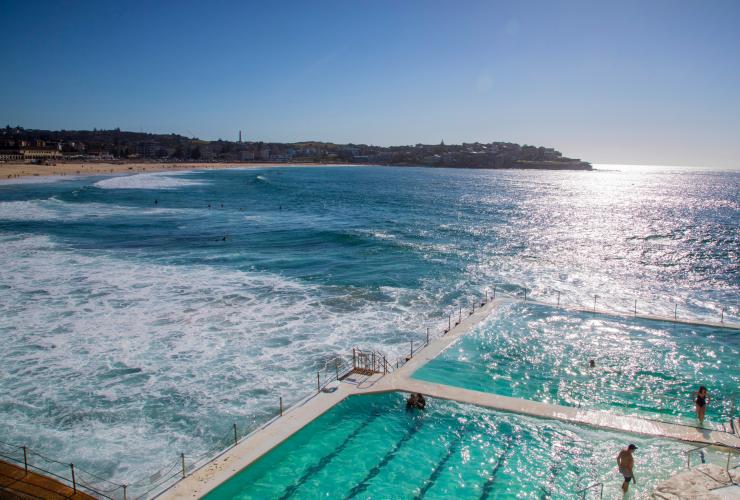 ニュー・サウス・ウェールズ州、シドニー、ボンダイ・ビーチ © Destination NSW
