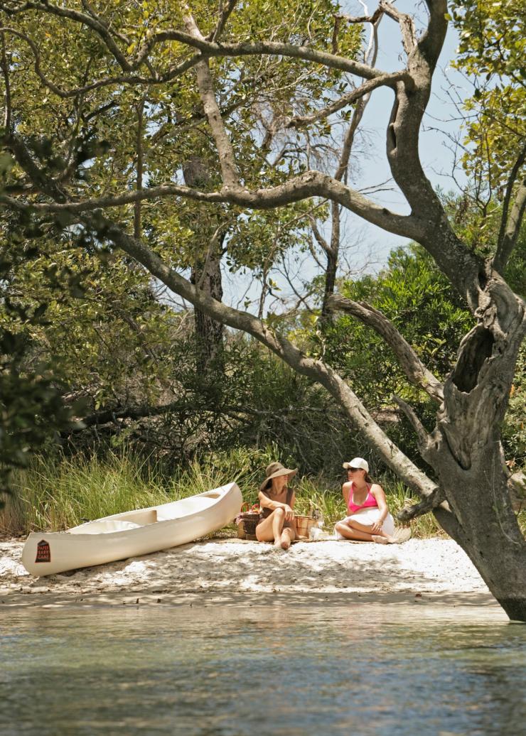 新南威爾士州（New South Wales）杰維斯海灣（Jervis Bay）的白千層營地（Paperbark Camp）©Hutchings Camps